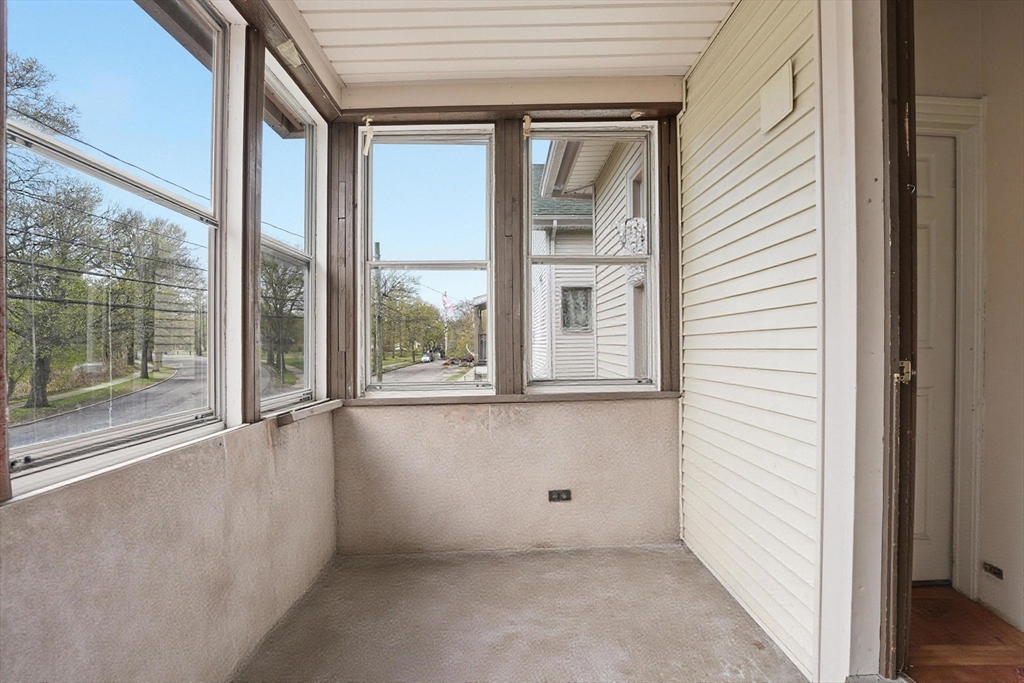 42 Berkshire Street Springfield, MA 01151 - Photo 34 of 36