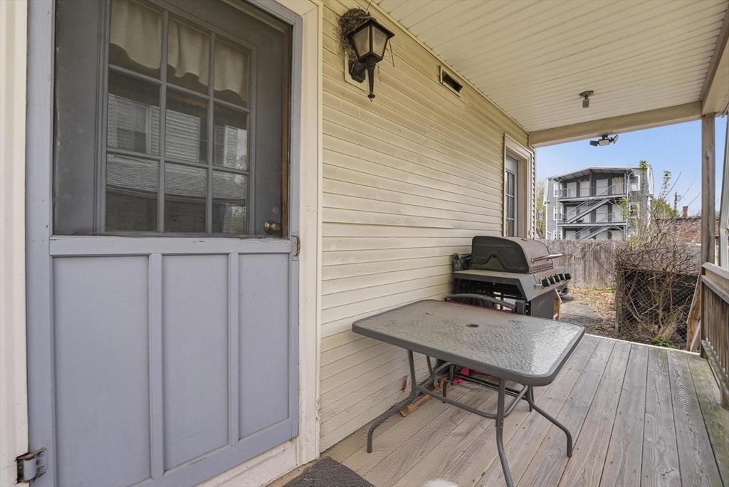 42 Berkshire Street Springfield, MA 01151 - Photo 35 of 36