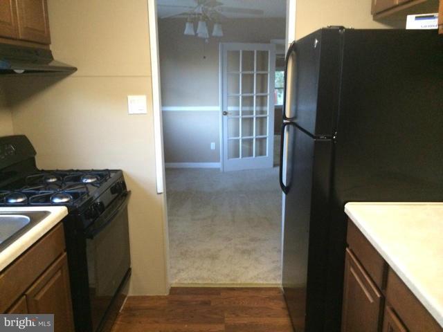 174 Dunlap Road Pasadena, MD 21122 - Photo 2 of 16 Kitchen
