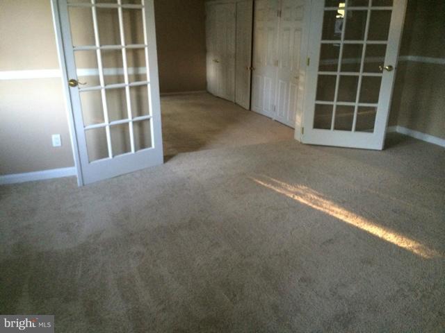 174 Dunlap Road Pasadena, MD 21122 - Photo 9 of 16 Living Room