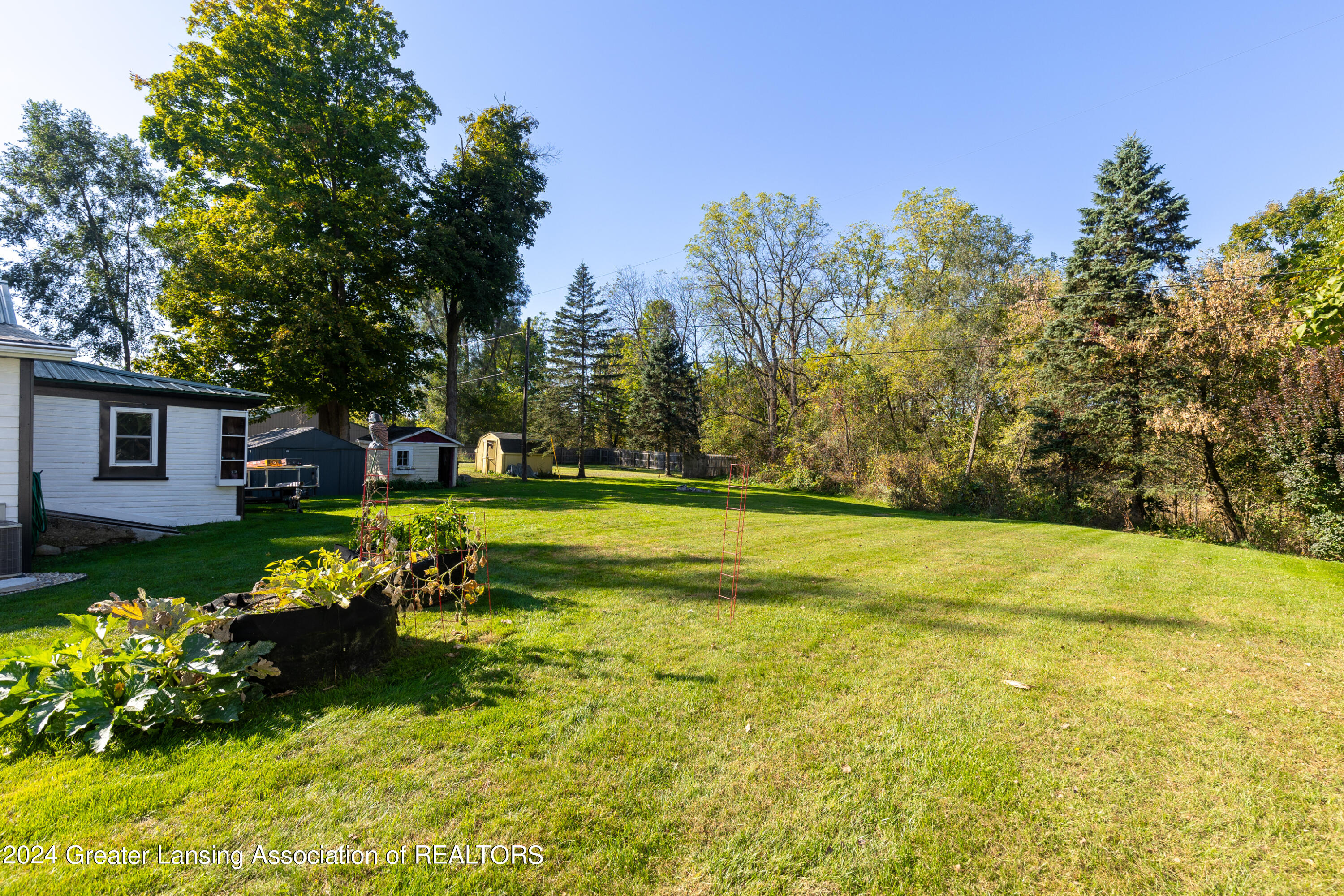 11711 Old Belding Road Northeast Belding, MI 48809 - Photo 22 of 33 21