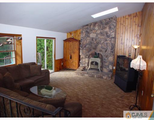 18 Oak Tree Road Monmouth Junction, NJ 08852 - Photo 3 of 10 Gallery Image 3
