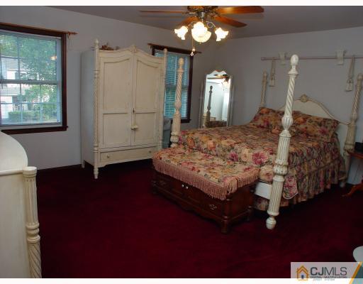 18 Oak Tree Road Monmouth Junction, NJ 08852 - Photo 4 of 10 Gallery Image 4