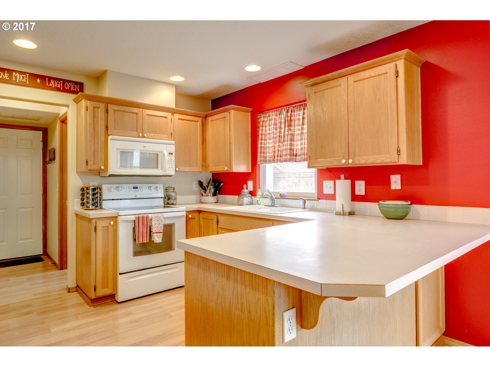 225 Taurus Street Molalla, OR 97038 - Photo 9 of 28 Gallery Image 9