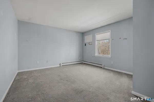 $365,000 | 5 Windy Ridge Place, Unit 5, Waterford, CT 06385