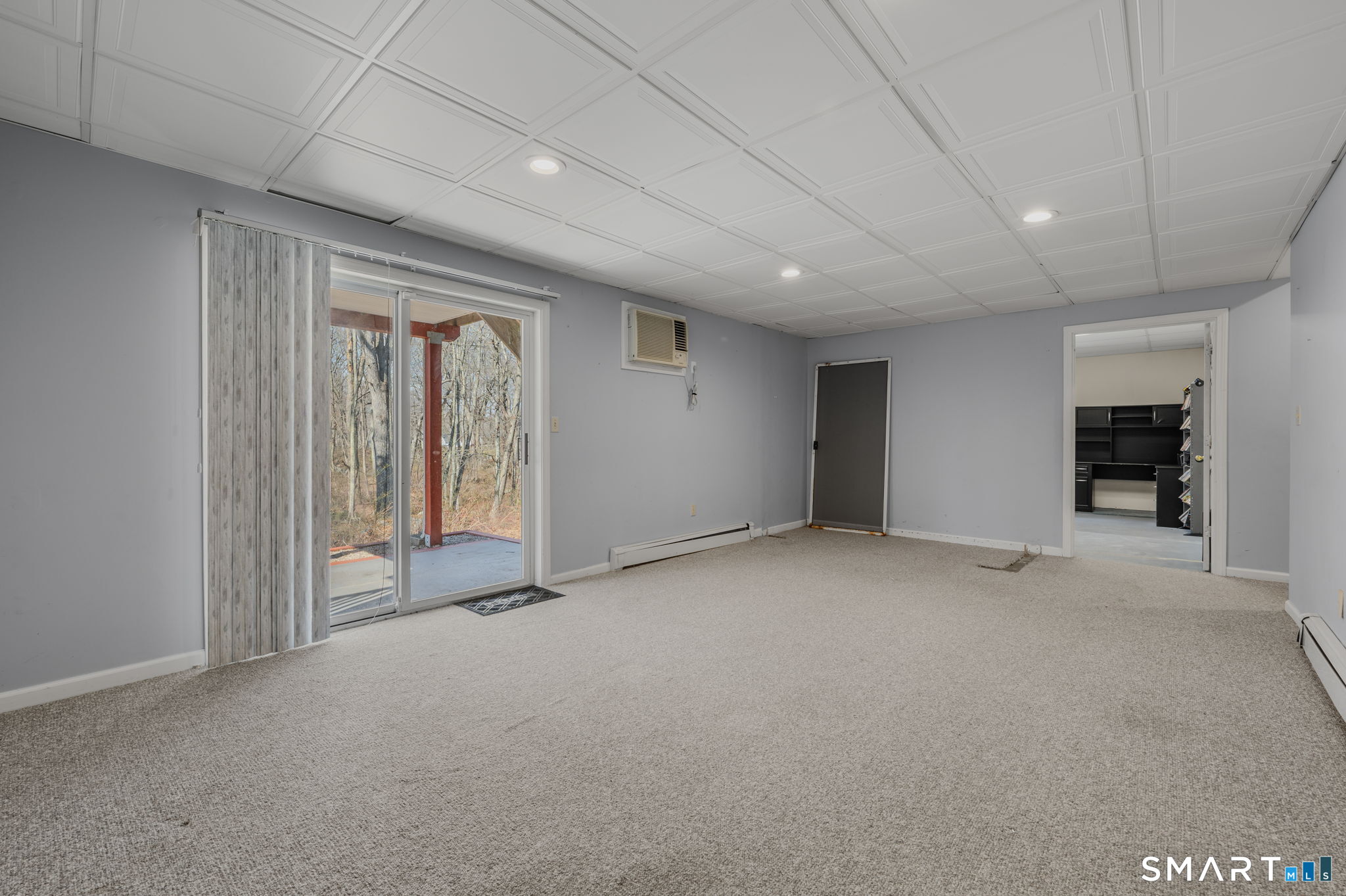 5 Windy Ridge Place, Unit 5 Waterford, CT 06385 - Photo 29 of 37 a view of an empty room with closet and a window
