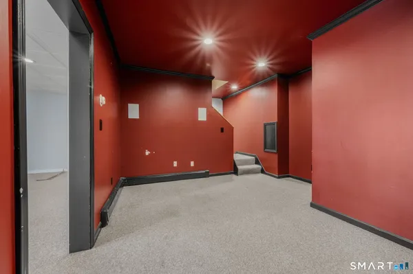 $365,000 | 5 Windy Ridge Place, Unit 5, Waterford, CT 06385