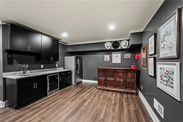 $750,000 | 1570 King Arthur Court Southeast, Smyrna, GA 30080