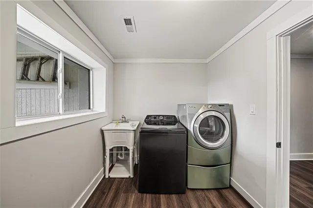 $750,000 | 1570 King Arthur Court Southeast, Smyrna, GA 30080