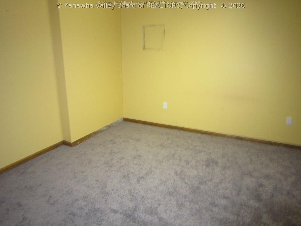 1593 Hampton Road Charleston, WV 25314 - Photo 20 of 23 Gallery Image 20