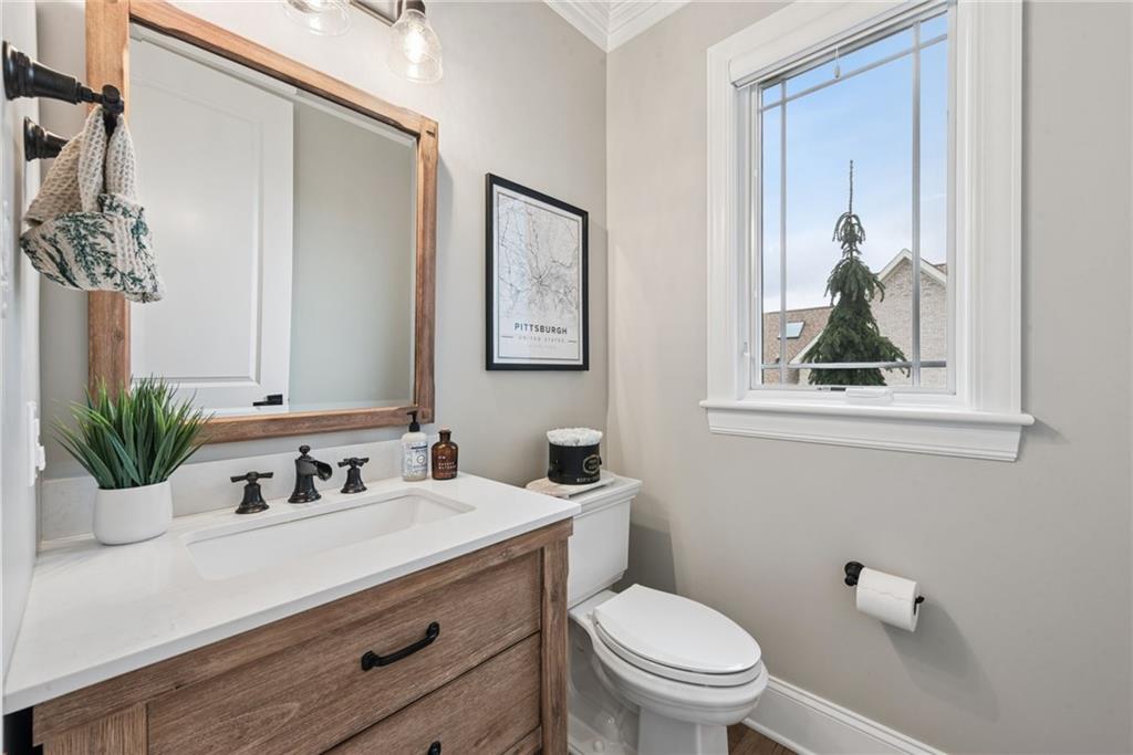 503 Ridge Court Wexford, PA 15090 - Photo 20 of 50 First floor powder room.