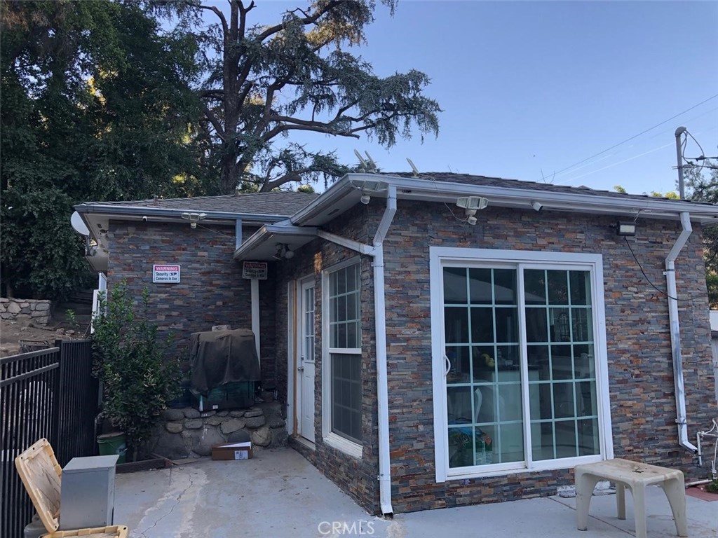9629 Alene Drive Tujunga, CA 91042 - Photo 2 of 21
