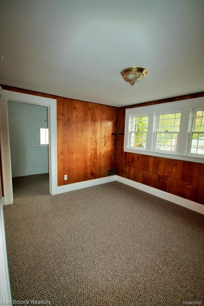 601 Lockwood Road Royal Oak, MI 48067 - Photo 22 of 36 2014-10-13 20.21