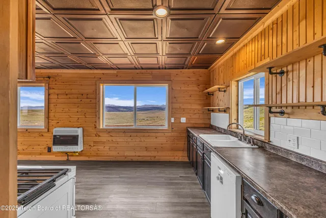 $449,000 | 56 Beaver Ridge Road, Daniel, WY 83115