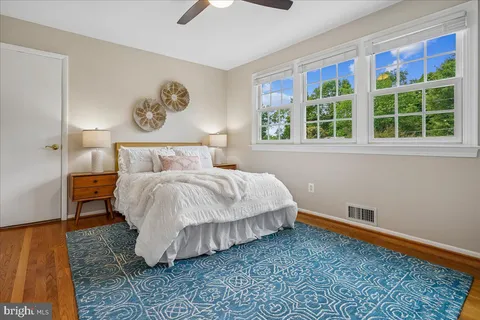 $1,350,000 | 1003 Dewolfe Drive, Alexandria, VA 22308