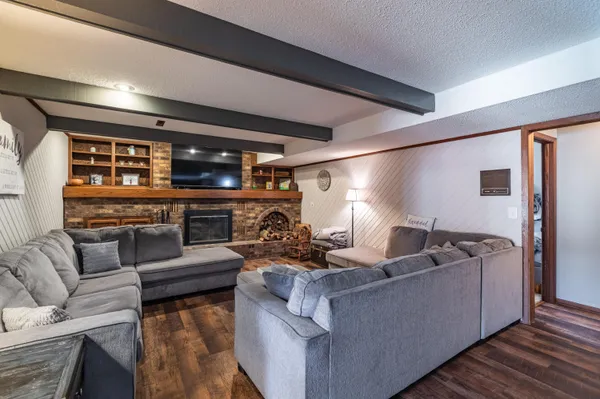 $459,900 | 1206 Greenridge Drive, Onalaska, WI 54650