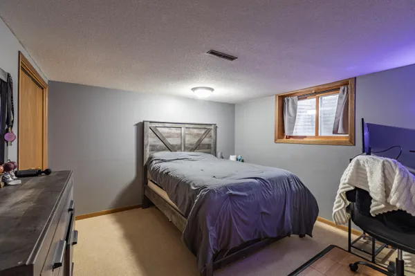 $459,900 | 1206 Greenridge Drive, Onalaska, WI 54650