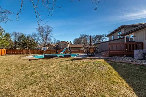 $459,900 | 1206 Greenridge Drive, Onalaska, WI 54650