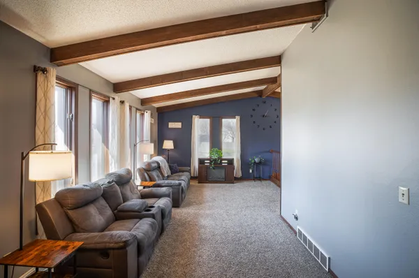 $459,900 | 1206 Greenridge Drive, Onalaska, WI 54650