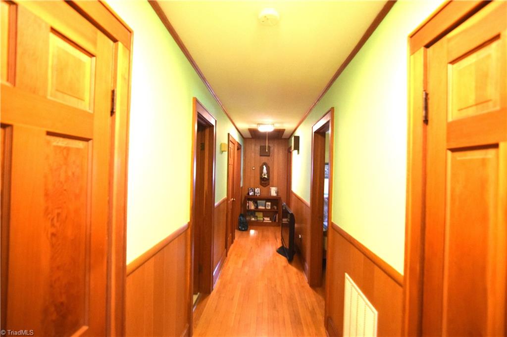 703 Twin Oaks Road Elkin, NC 28621 - Photo 17 of 33