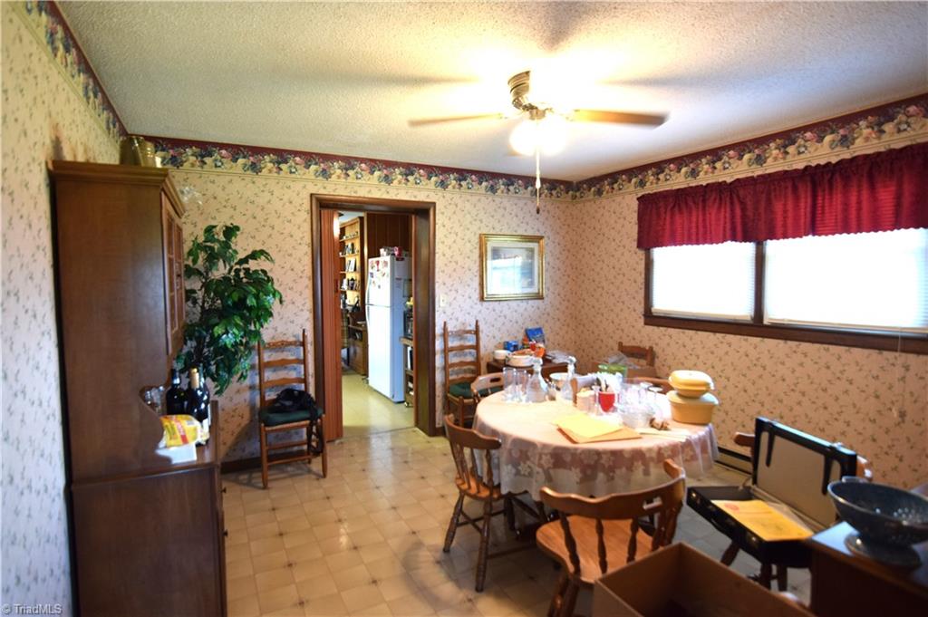 703 Twin Oaks Road Elkin, NC 28621 - Photo 22 of 33