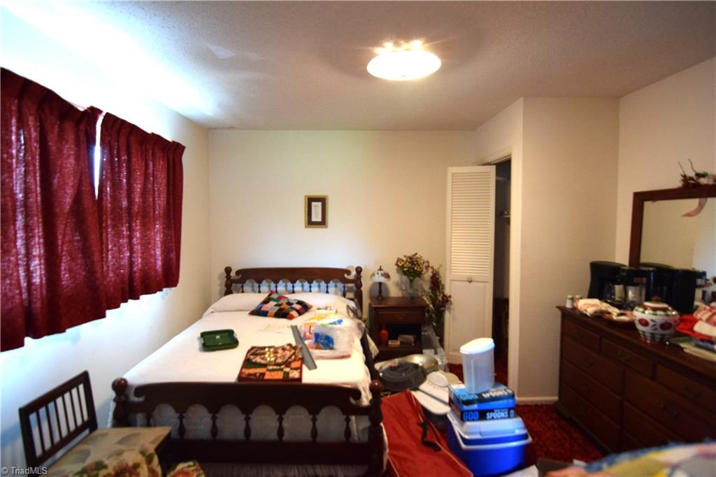 703 Twin Oaks Road Elkin, NC 28621 - Photo 26 of 33