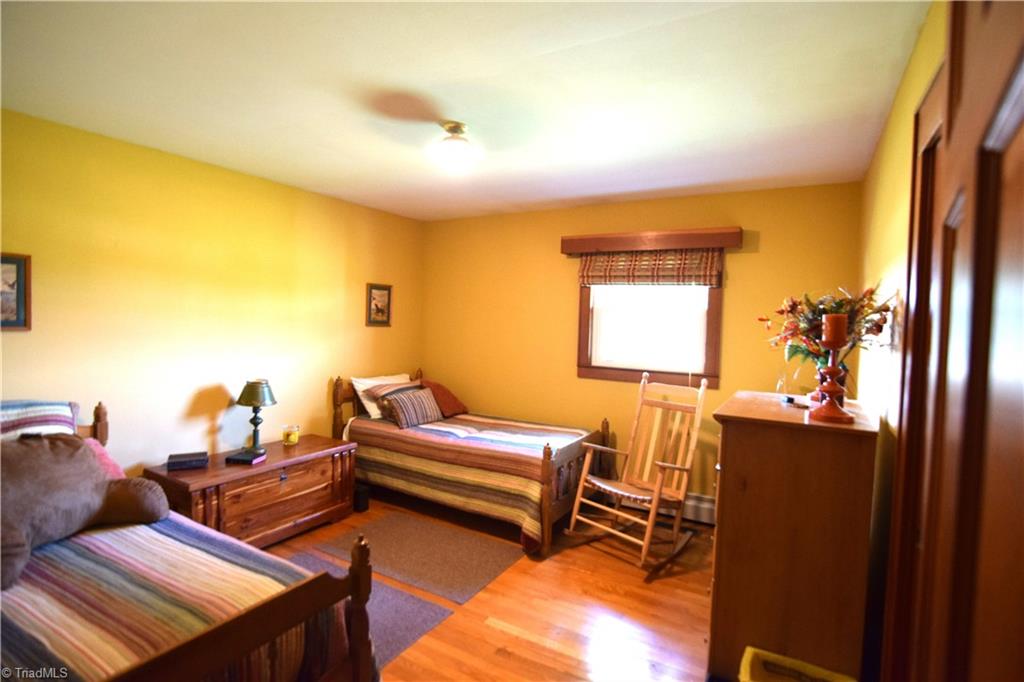 703 Twin Oaks Road Elkin, NC 28621 - Photo 28 of 33