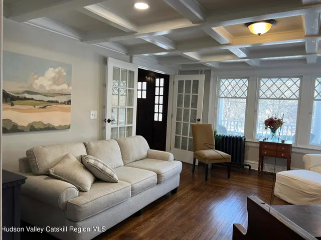 $859,000 | 30 Old Post Road North, Red Hook, NY 12571