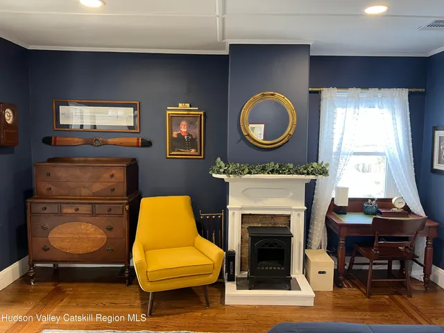 $859,000 | 30 Old Post Road North, Red Hook, NY 12571