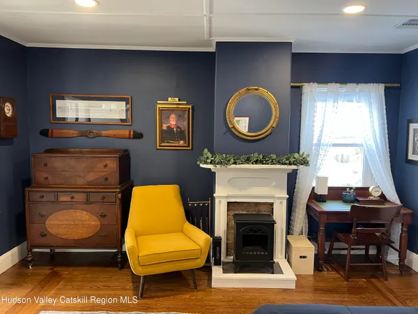 $840,000 | 30 Old Post Road North, Red Hook, NY 12571