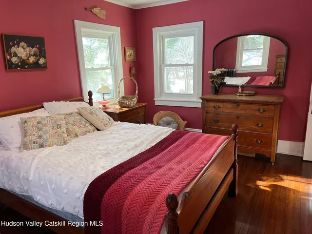 $859,000 | 30 Old Post Road North, Red Hook, NY 12571