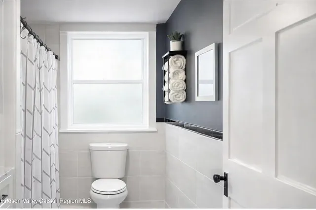 $859,000 | 30 Old Post Road North, Red Hook, NY 12571