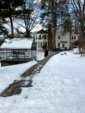 $840,000 | 30 Old Post Road North, Red Hook, NY 12571