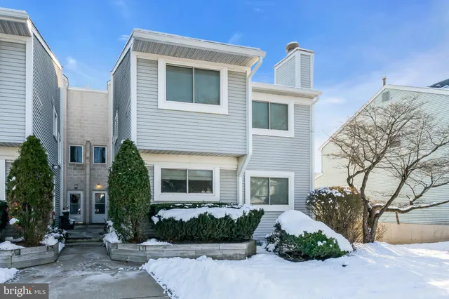 $2,950 | 14 Greenridge Circle, Newtown, PA 18940