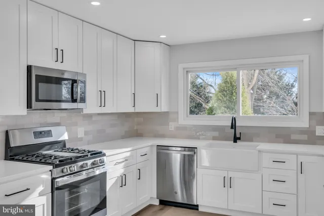 $2,950 | 14 Greenridge Circle, Newtown, PA 18940