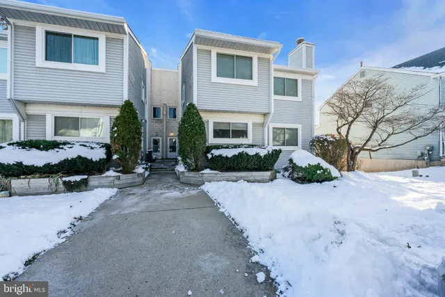 $2,950 | 14 Greenridge Circle, Newtown, PA 18940