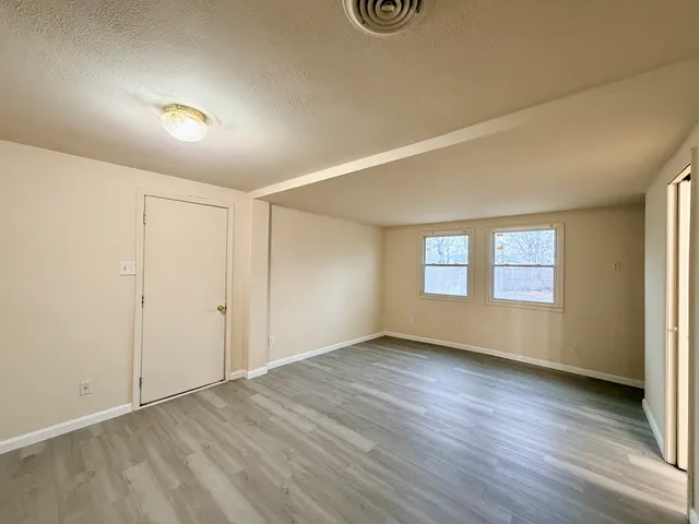 $189,900 | 2016 Greendale Drive, Champaign, IL 61821