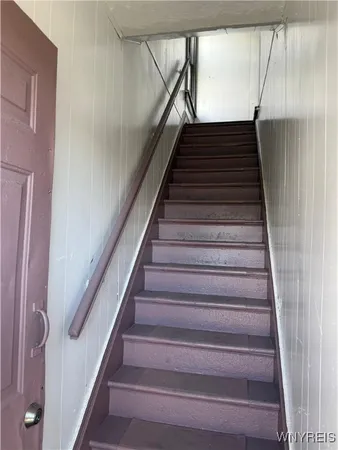 $129,000 | 31 Earl Place, Buffalo, NY 14211
