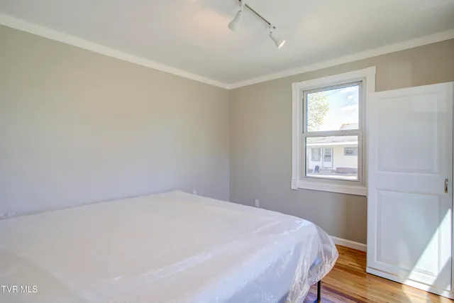 $269,000 | 301 Lynn Avenue, Kingsport, TN 37665