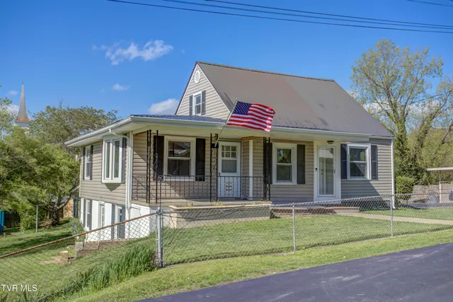 $269,000 | 301 Lynn Avenue, Kingsport, TN 37665