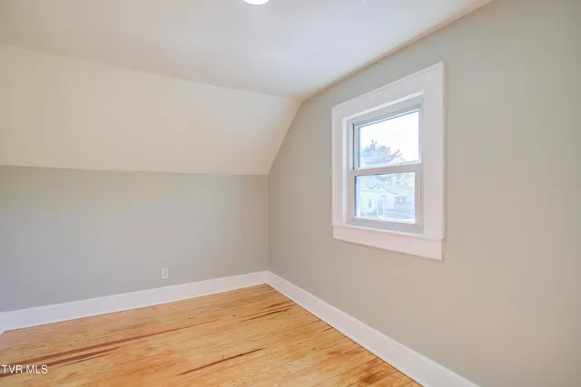 $269,000 | 301 Lynn Avenue, Kingsport, TN 37665