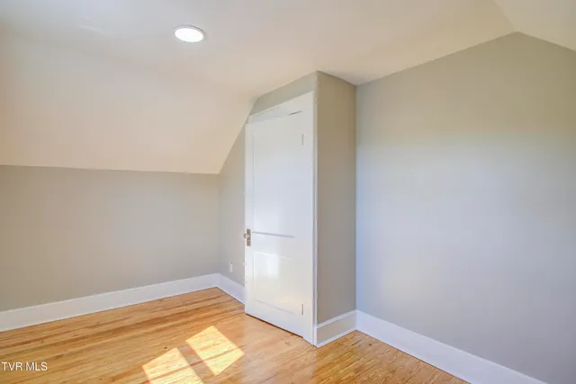 $269,000 | 301 Lynn Avenue, Kingsport, TN 37665