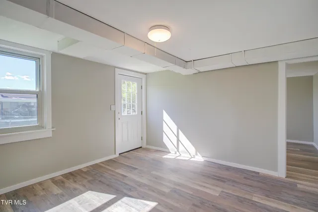 $269,000 | 301 Lynn Avenue, Kingsport, TN 37665