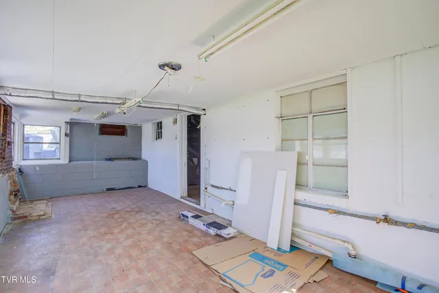 $269,000 | 301 Lynn Avenue, Kingsport, TN 37665