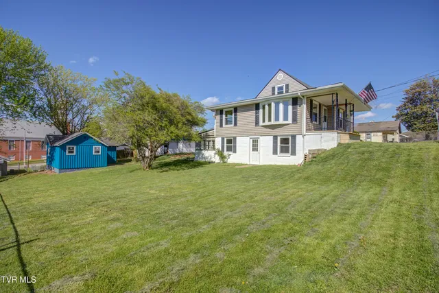 $269,000 | 301 Lynn Avenue, Kingsport, TN 37665