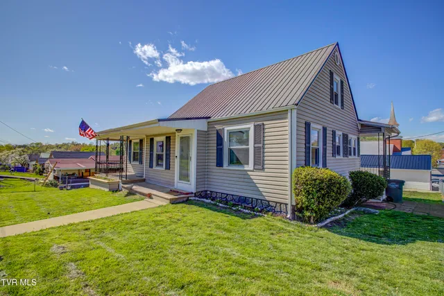 $269,000 | 301 Lynn Avenue, Kingsport, TN 37665