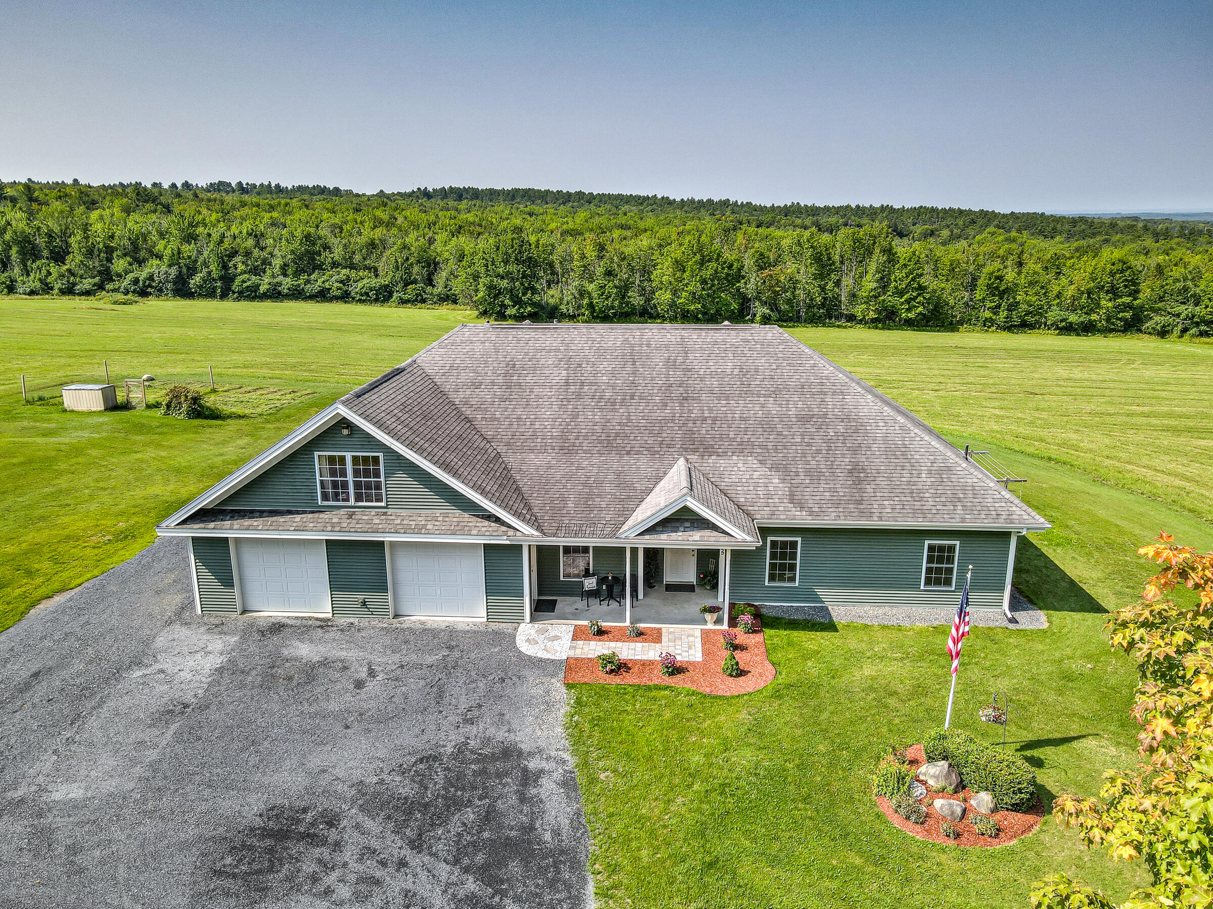 195 Middle Road Skowhegan, ME 04976 - Photo 1 of 53 108469-aesd-108