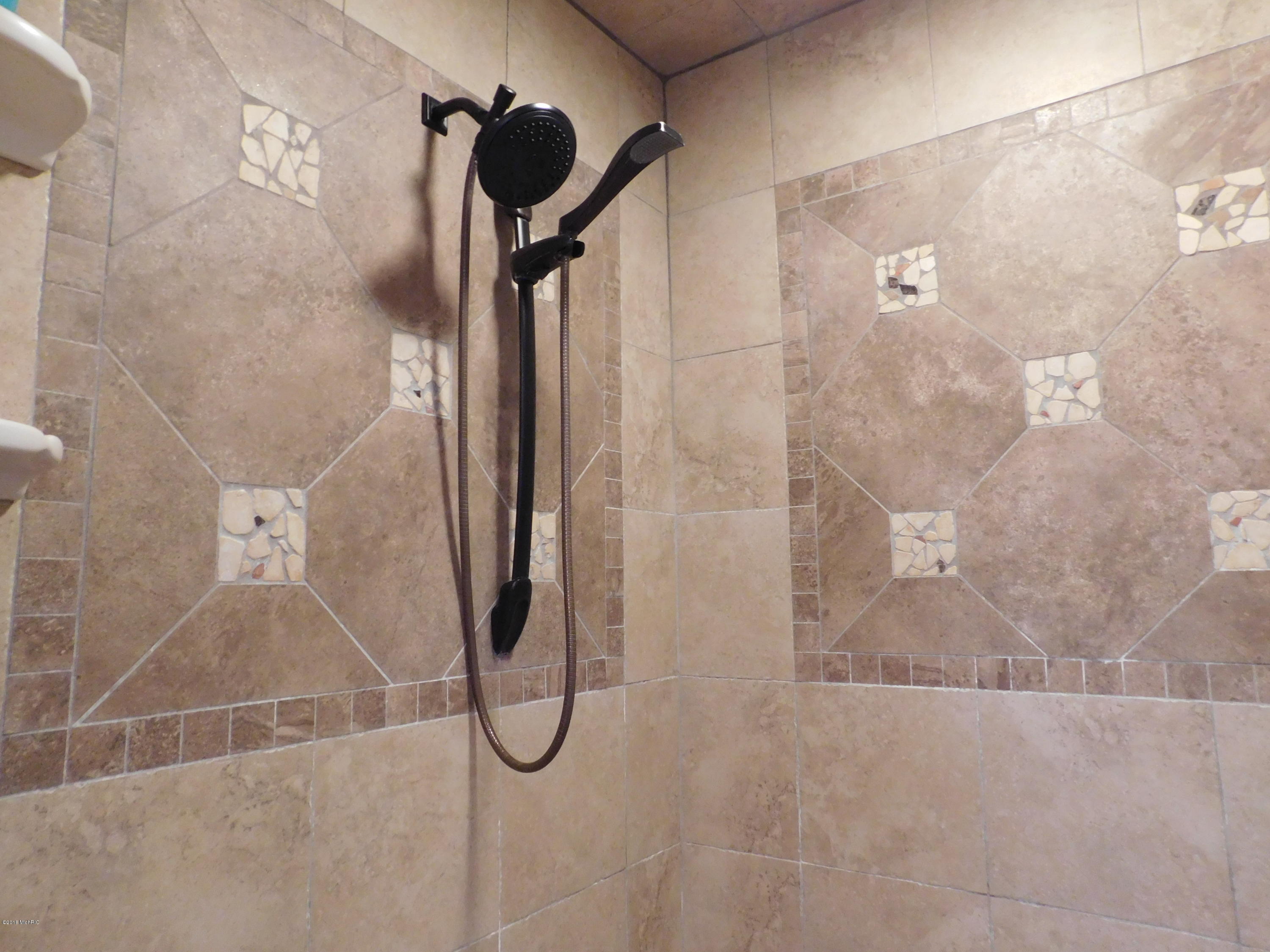 1535 East 32 Road Cadillac, MI 49601 - Photo 10 of 47 Master Shower