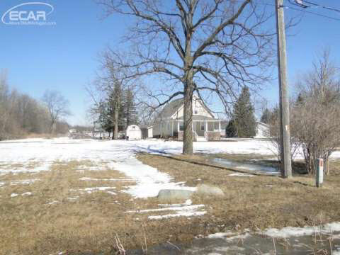 3050 Farrand Road Clio, MI 48420 - Photo 12 of 13 20432093-11.JPG