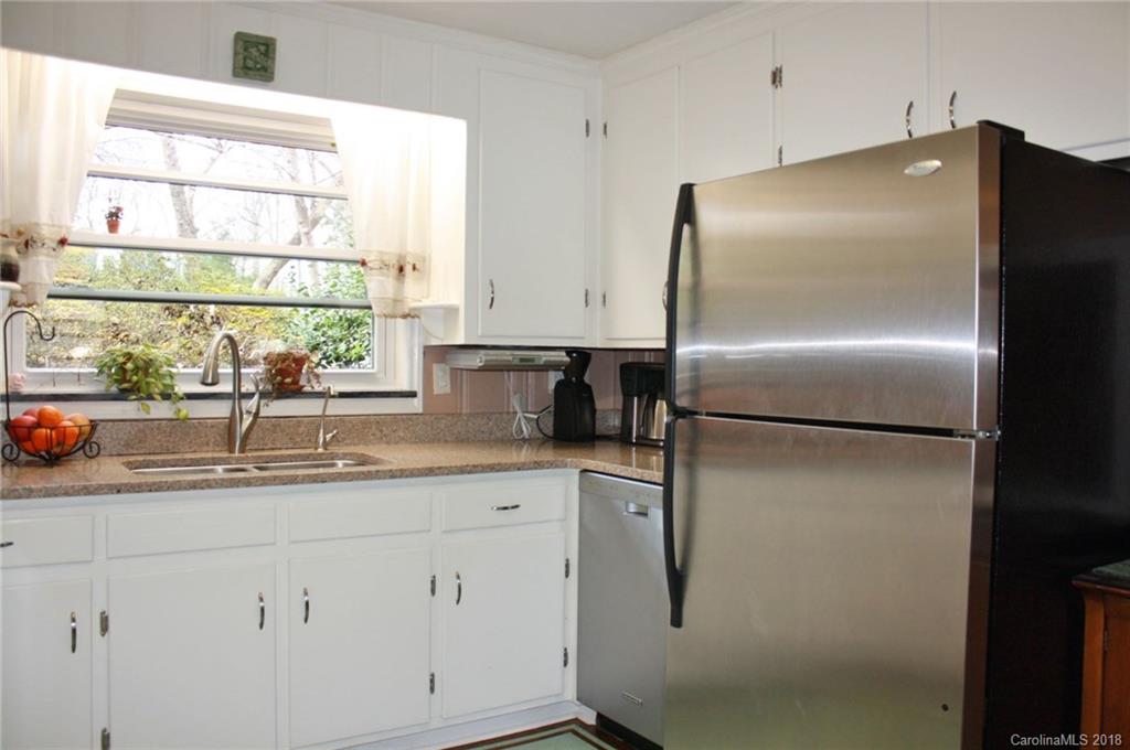 7214 Ridge Lane Road Charlotte, NC 28262 - Photo 14 of 36 Gallery Image 14